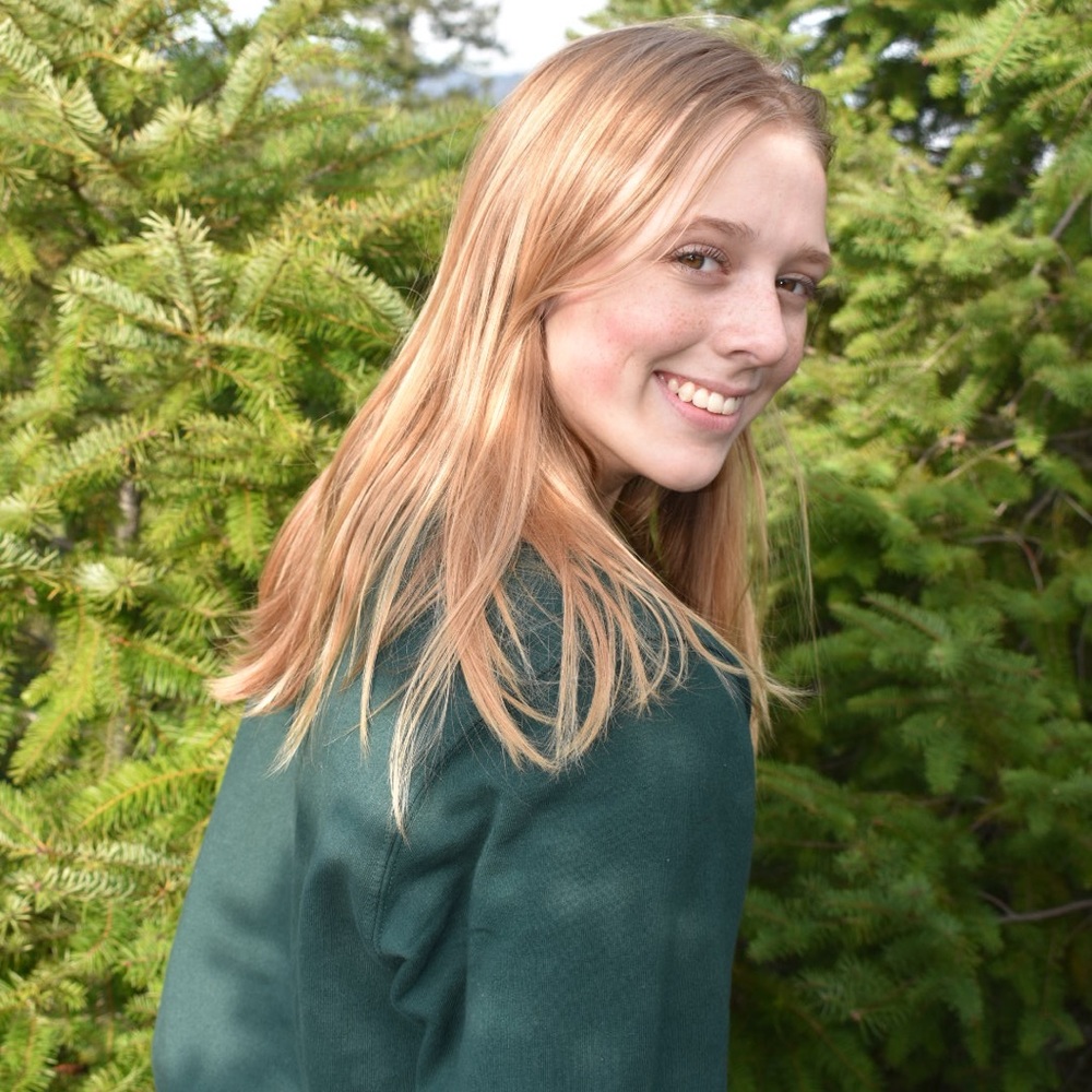 Meet your Posher, Emily